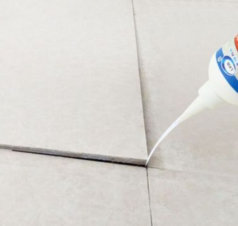 娄烦瓷砖空鼓维修公司分享卫生间瓷砖脱落的原因可能有以下几点